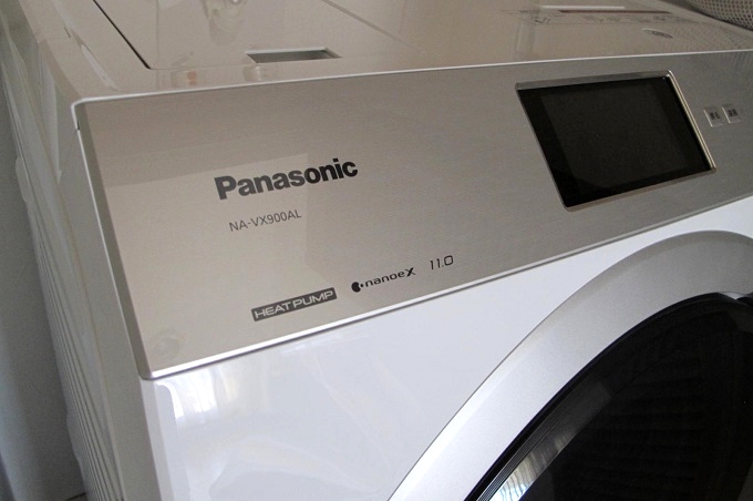 新型のパナソニックドラム式洗濯乾燥機レビュー！洗剤・柔軟剤自動投入＆スマホで洗濯 、ナノイーX機能で花粉症対策にもおすすめ[NA-VX900AL-W][11kg/6kg]
