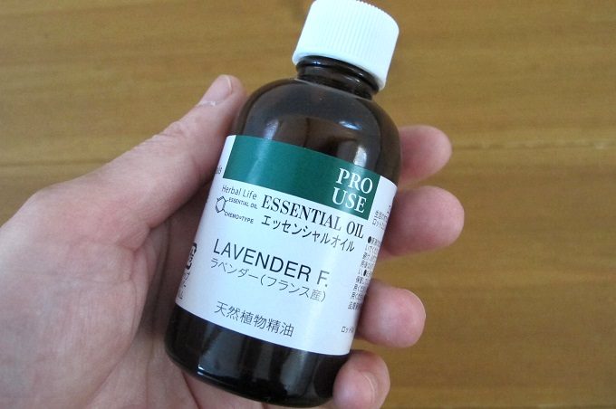 ラベンダー精油は数あれど、フランス産の「生活の木 ラベンダー精油」が一番日本人の好みに合うと思う。[エッセンシャルオイル][アロマテラピー]